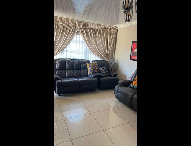 3 BEDROOM PROPERTY TO RENT IN THE ORCHARDS